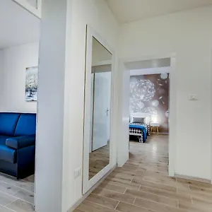  Apartamento White Flowers With Canal View By Wonderful Italy